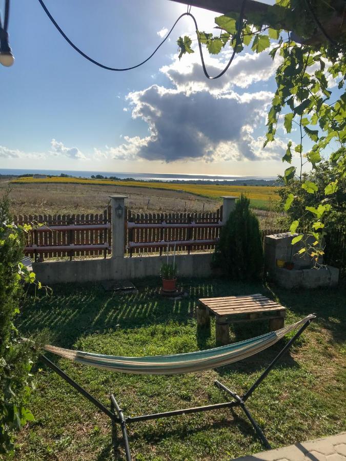 Vis Velika Bed & Breakfast Exterior photo